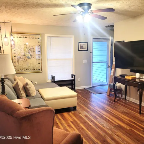 $1,600 | 820 North Bennett Street, Southern Pines, NC 28387