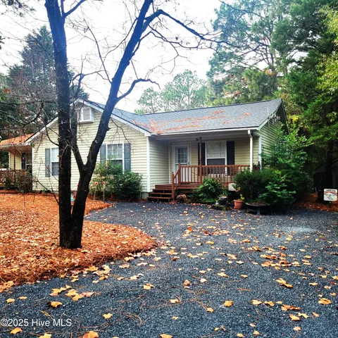 $1,600 | 820 North Bennett Street, Southern Pines, NC 28387