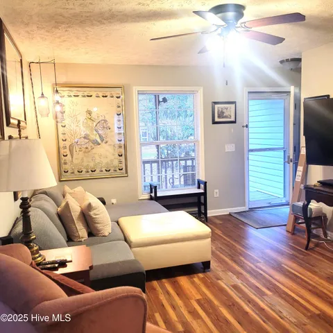 $1,600 | 820 North Bennett Street, Southern Pines, NC 28387