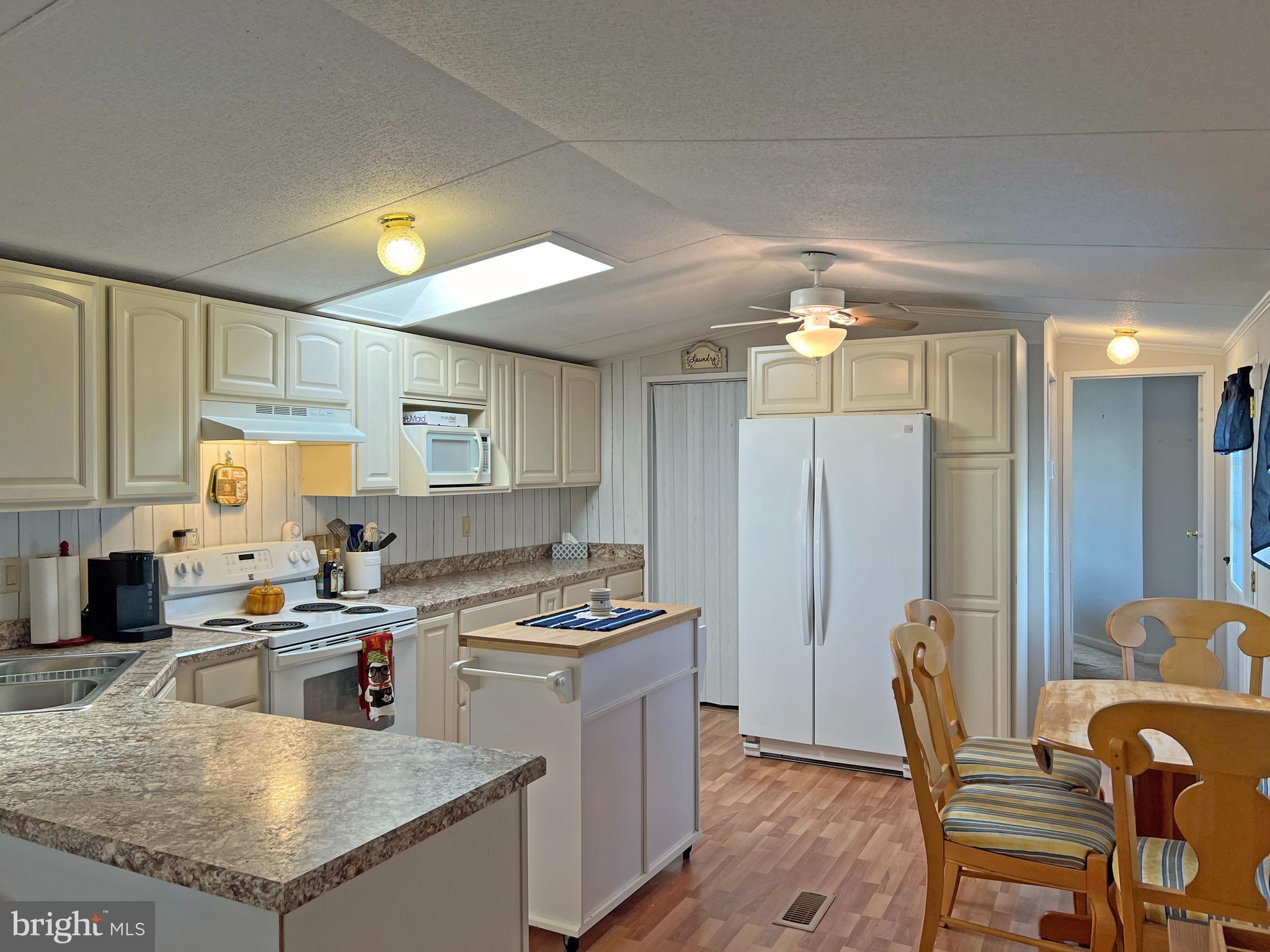 375 Graham Branch Road, Unit 134 Seaford, DE 19973 - Photo 5 of 37 Kitchen