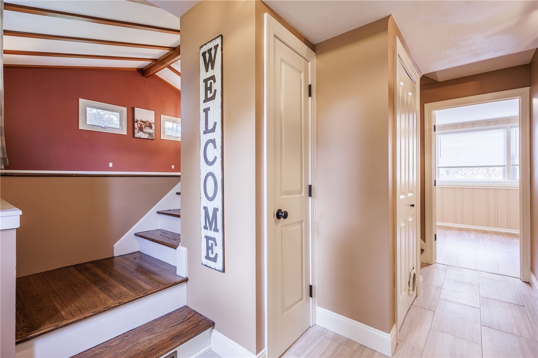 6 Jeanmoor Road Greece, NY 14616 - Photo 3 of 31