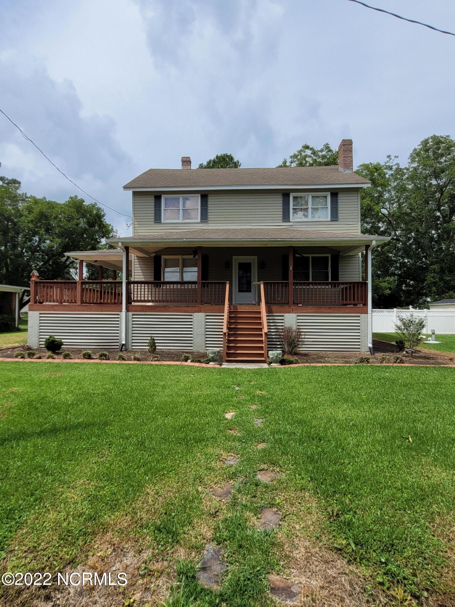 76 2nd Street Vandemere, NC 28587 - Photo 1 of 45 20220823_125554