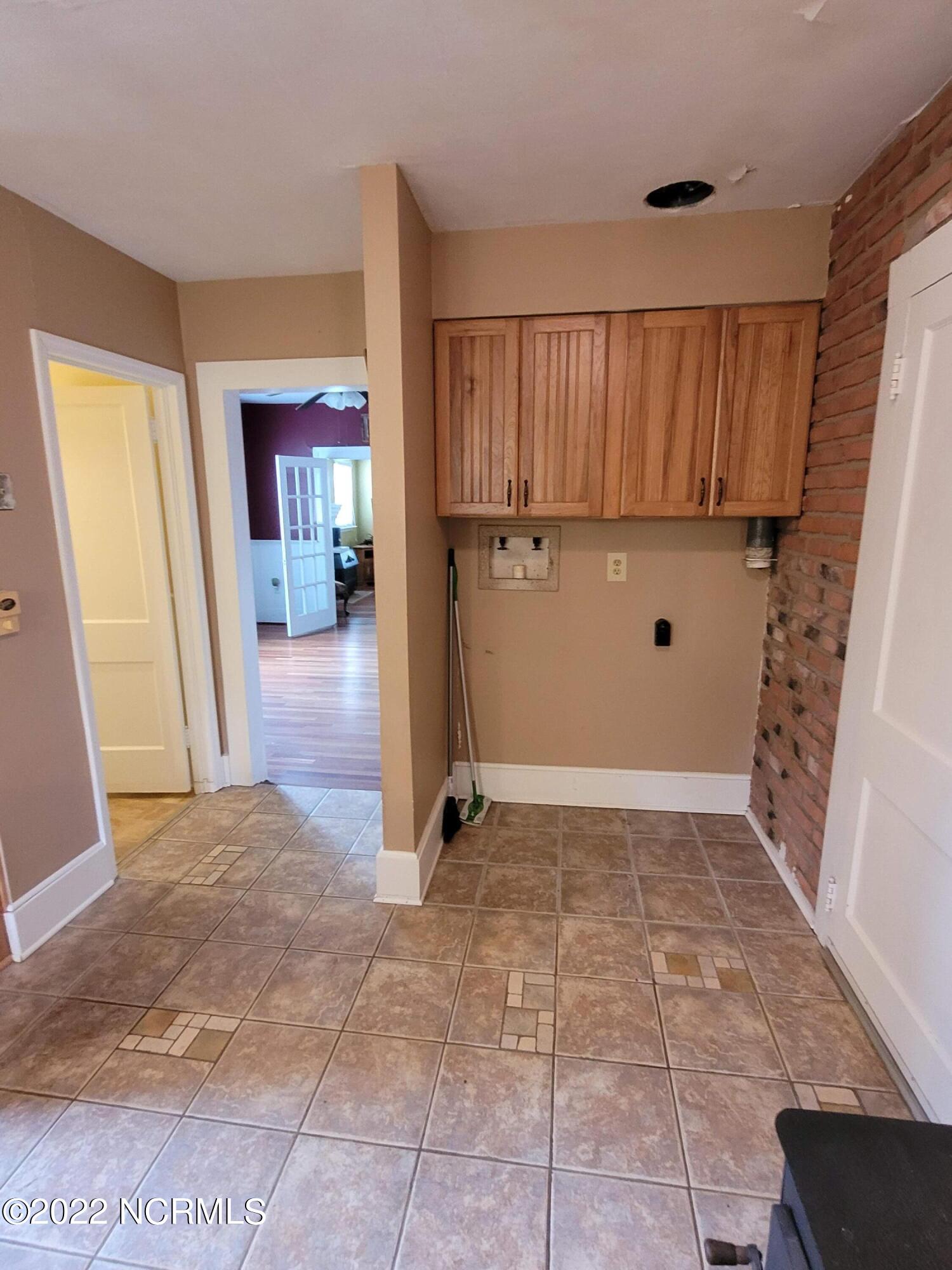 76 2nd Street Vandemere, NC 28587 - Photo 16 of 45 Laundry
