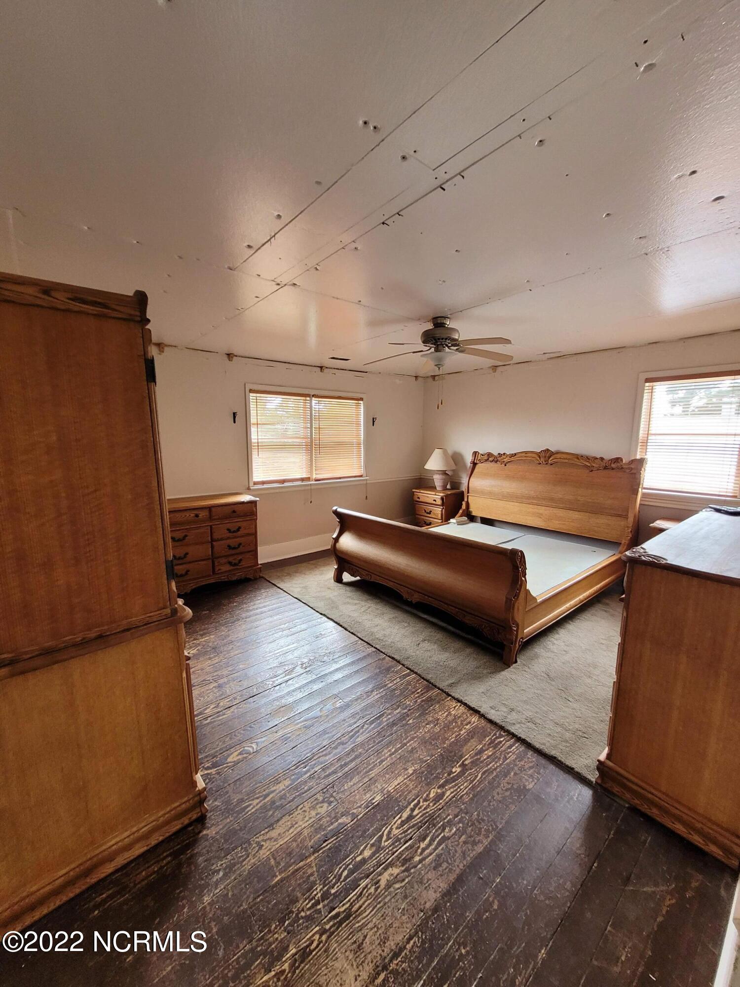 76 2nd Street Vandemere, NC 28587 - Photo 24 of 45 Current Master Bedroom
