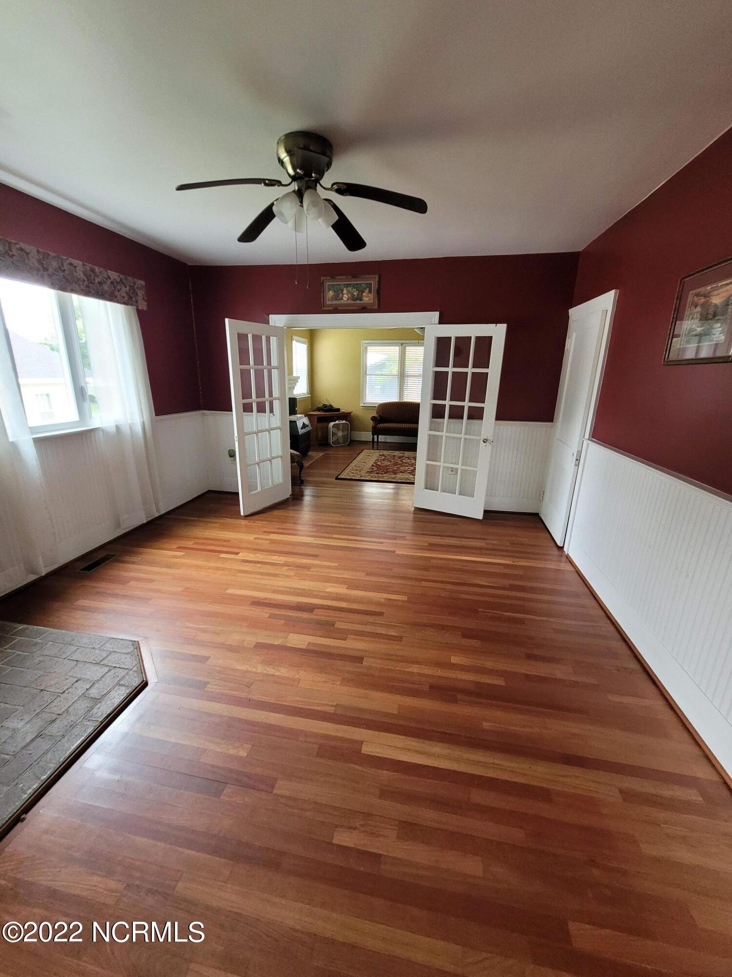 76 2nd Street Vandemere, NC 28587 - Photo 10 of 45 Dining Room