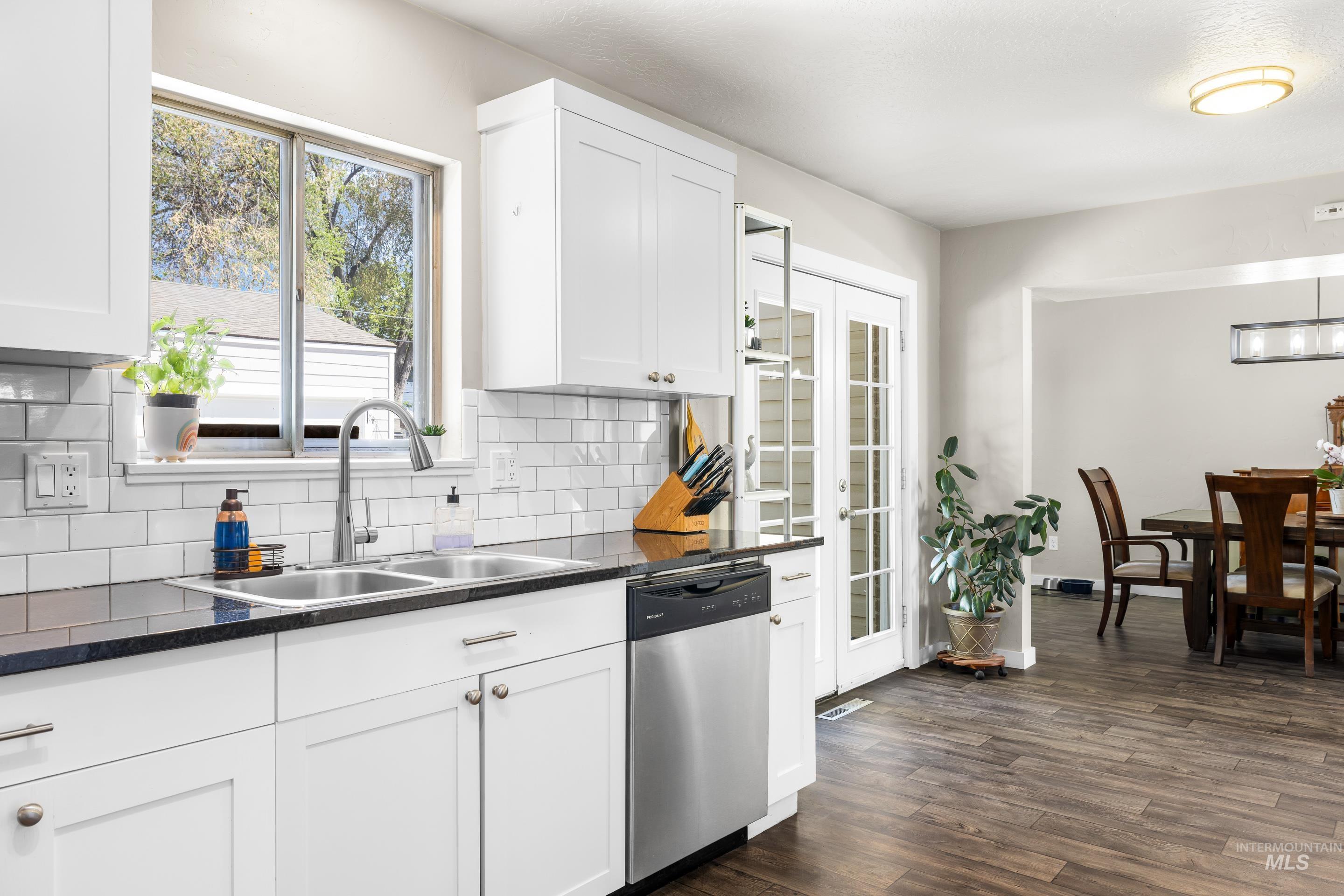 3510 Lassen Street Boise, ID 83703 - Photo 12 of 50