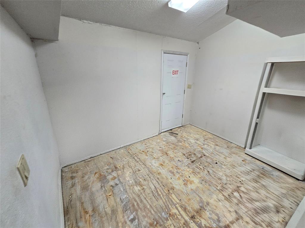322 Capps Street Marlin, TX 76661 - Photo 20 of 34 a view of empty room