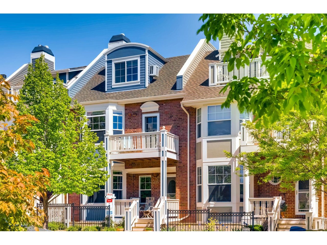 635 Dakota Blvd  