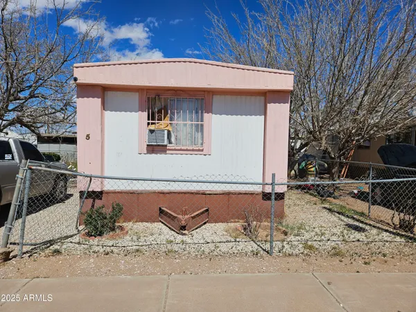 $19,000 | 810 East 21st Street, Unit TRL5, Douglas, AZ 85607