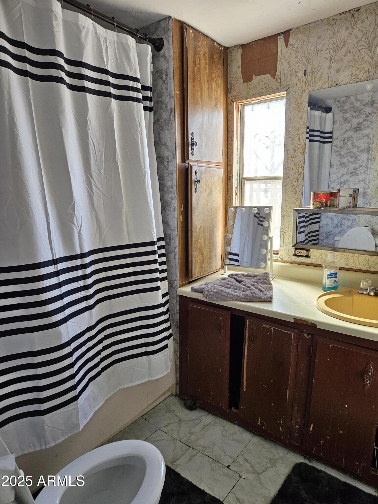 810 East 21st Street, Unit TRL5 Douglas, AZ 85607 - Photo 9 of 12 20241227_142436