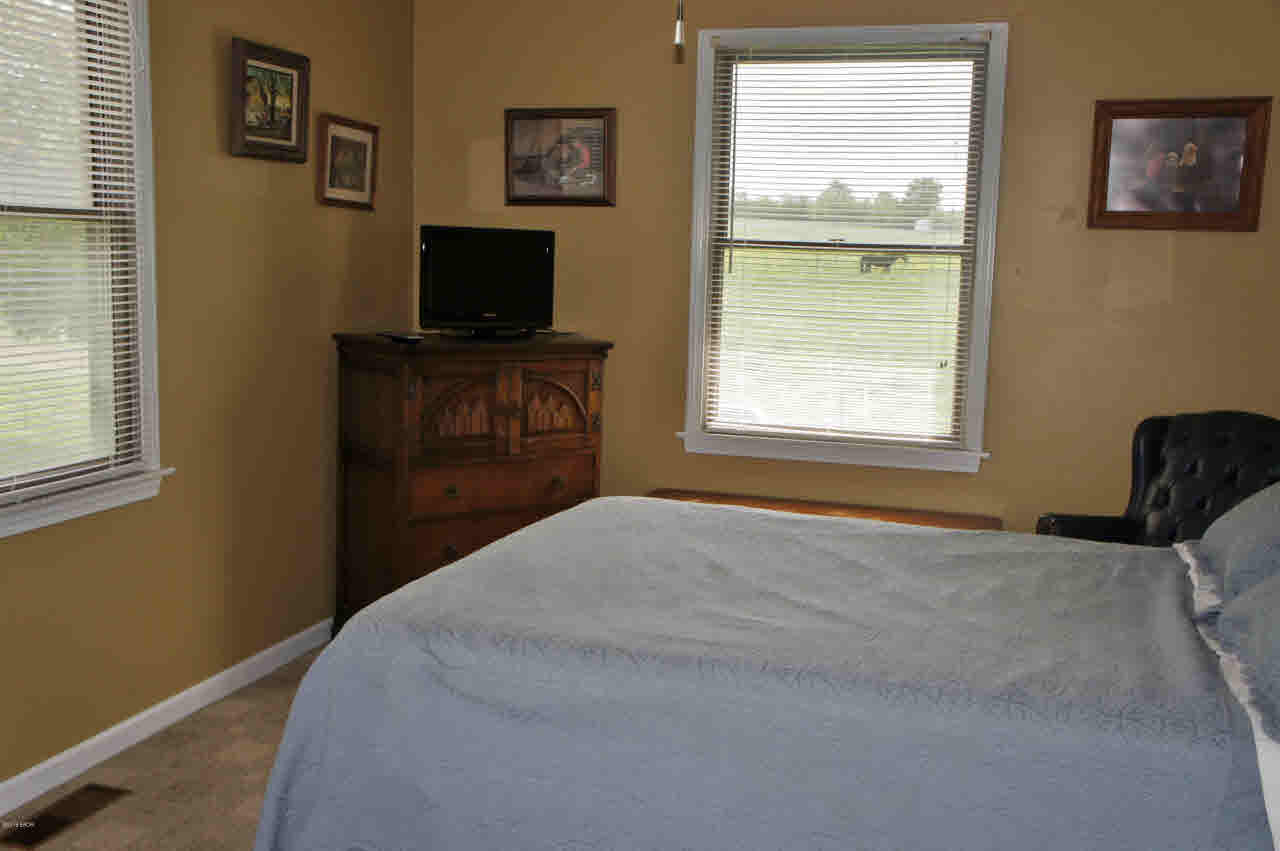 1051 Old Joppa Road Metropolis, IL 62960 - Photo 31 of 44