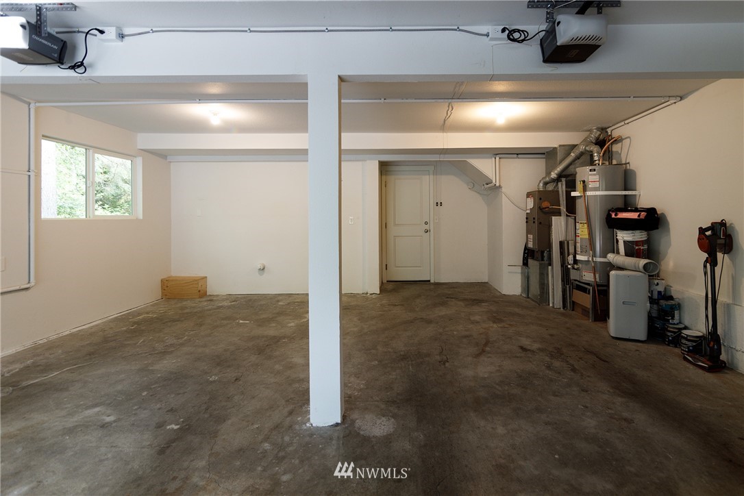 22421 53rd Avenue Southeast Bothell, WA 98021 - Photo 30 of 31 a view of a empty room