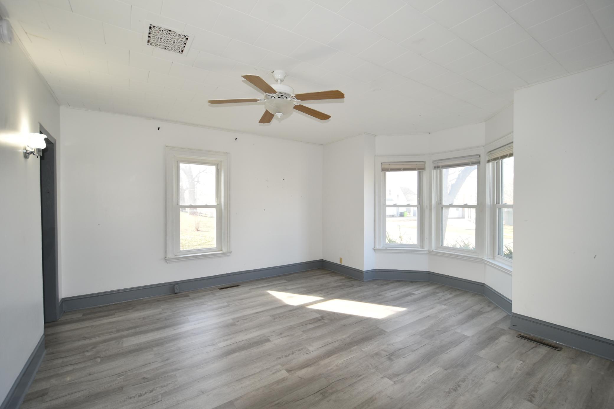 267 East 4th Street Zumbrota, MN 55992 - Photo 13 of 28
