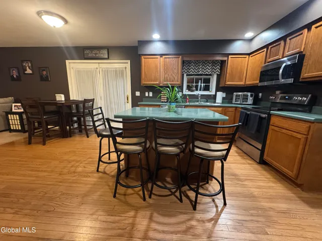 $499,999 | 3 Buttercup Court, Waterford, NY 12188