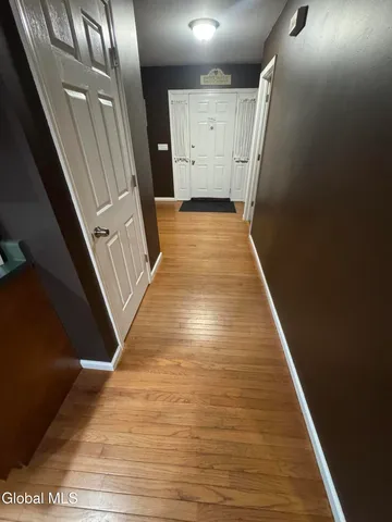 $499,999 | 3 Buttercup Court, Waterford, NY 12188