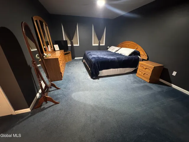 $499,999 | 3 Buttercup Court, Waterford, NY 12188