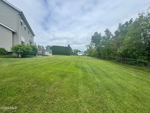 $499,999 | 3 Buttercup Court, Waterford, NY 12188