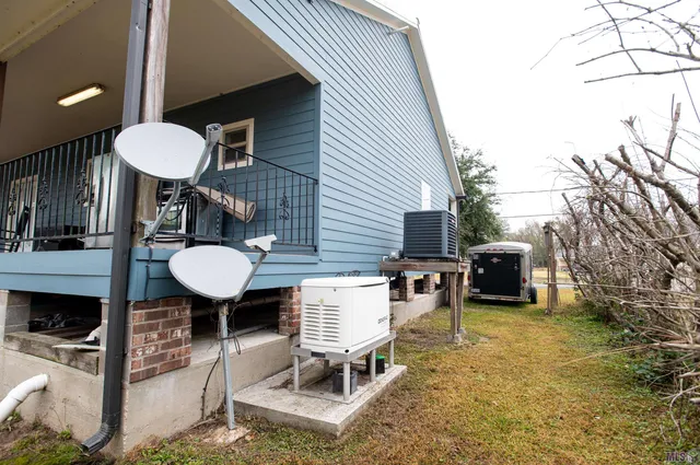 $265,000 | 347 Le Village Drive, Larose, LA 70373