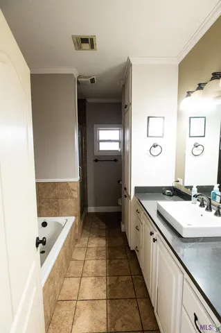 $265,000 | 347 Le Village Drive, Larose, LA 70373