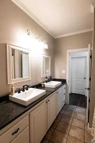 $265,000 | 347 Le Village Drive, Larose, LA 70373