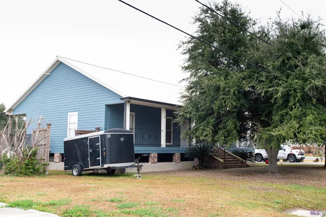 $265,000 | 347 Le Village Drive, Larose, LA 70373