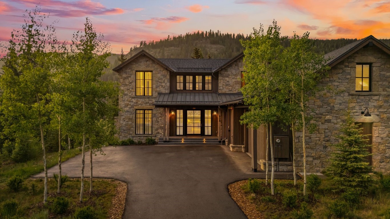 628 Independence Road Keystone, CO 80435 - Photo 1 of 50 a front view of a house with a garden