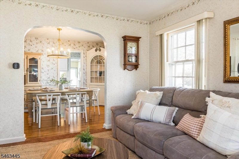 1014 Norton Road Union, NJ 07083 - Photo 8 of 37 Gallery Image 8