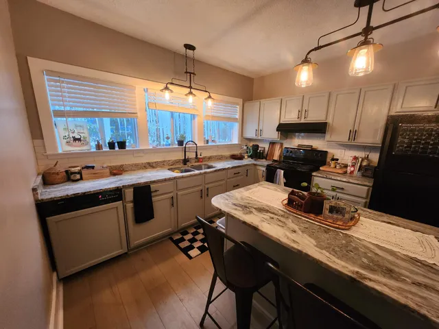 $850,000 | 624 Michigan Street, Petoskey, MI 49770