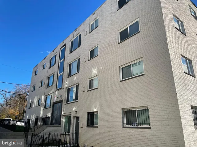 a large building with a street