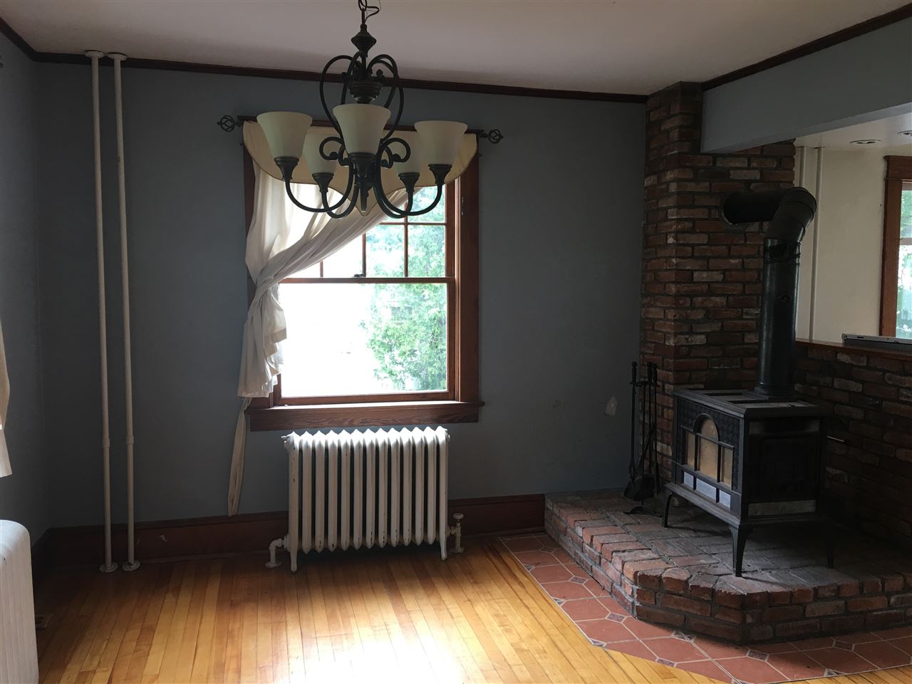 13 Clinton Avenue Rutland, VT 05701 - Photo 6 of 30