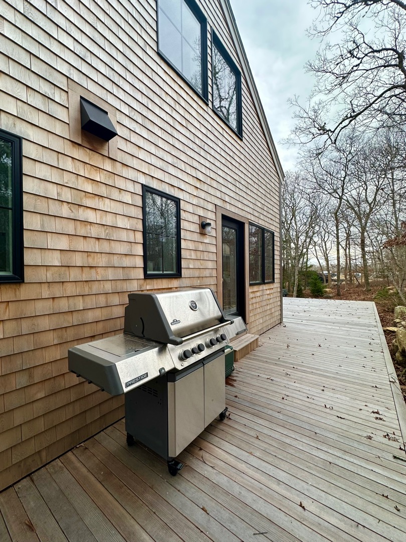 2 Great Rock Road Oak Bluffs, MA 02557 - Photo 14 of 44