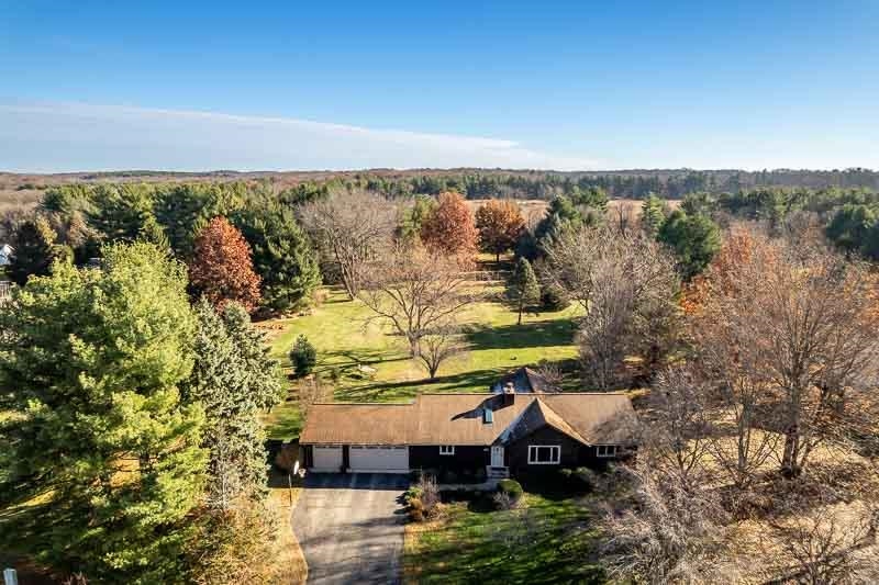 10077 Jesters Row Roscoe, IL 61073 - Photo 3 of 61