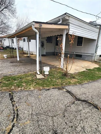$158,900 | 28 Greenwood Drive, Lebanon, MO 65536
