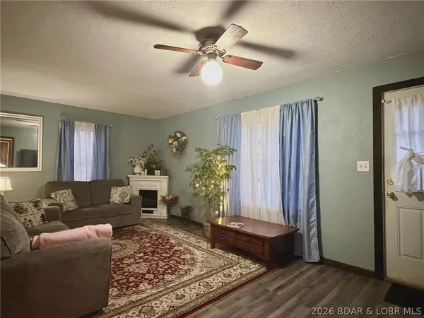 $158,900 | 28 Greenwood Drive, Lebanon, MO 65536