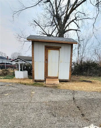 $158,900 | 28 Greenwood Drive, Lebanon, MO 65536