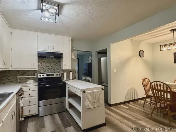 $158,900 | 28 Greenwood Drive, Lebanon, MO 65536