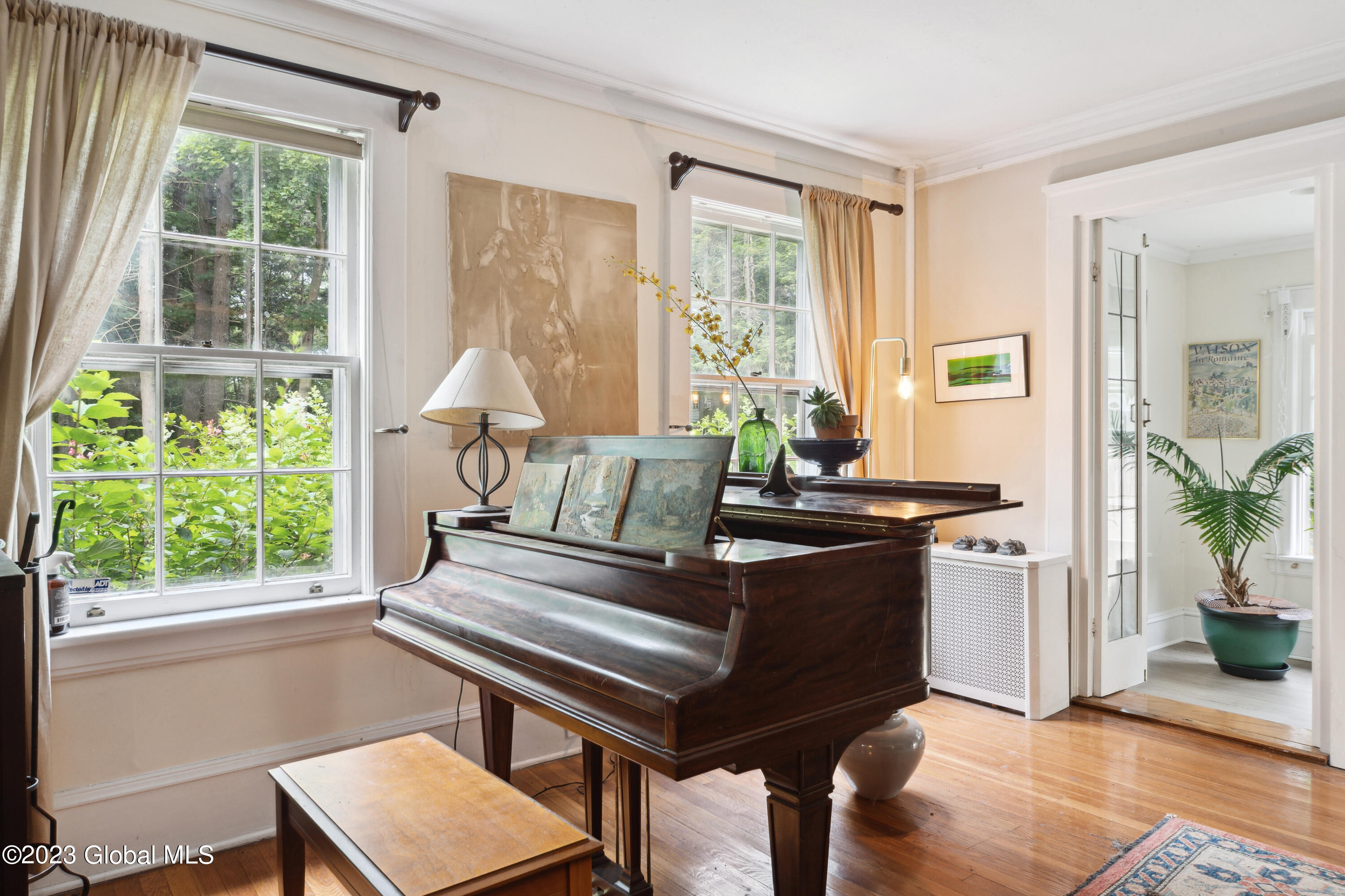 5 Westover Road Troy, NY 12180 - Photo 7 of 31 VC_AM_072423_0170