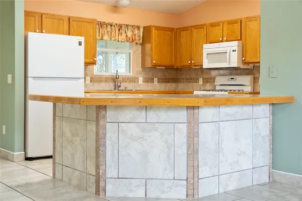 $275,000 | 17870 Southeast 92nd Amory Avenue, The Villages, FL 32162