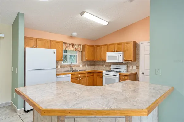 $275,000 | 17870 Southeast 92nd Amory Avenue, The Villages, FL 32162