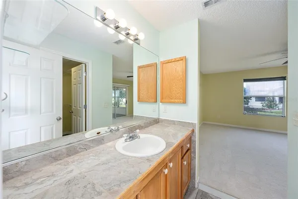 $275,000 | 17870 Southeast 92nd Amory Avenue, The Villages, FL 32162