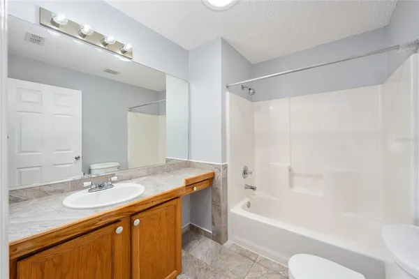 $275,000 | 17870 Southeast 92nd Amory Avenue, The Villages, FL 32162