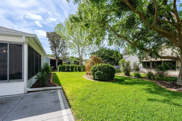 $275,000 | 17870 Southeast 92nd Amory Avenue, The Villages, FL 32162