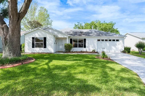 $275,000 | 17870 Southeast 92nd Amory Avenue, The Villages, FL 32162