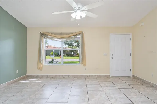 $275,000 | 17870 Southeast 92nd Amory Avenue, The Villages, FL 32162