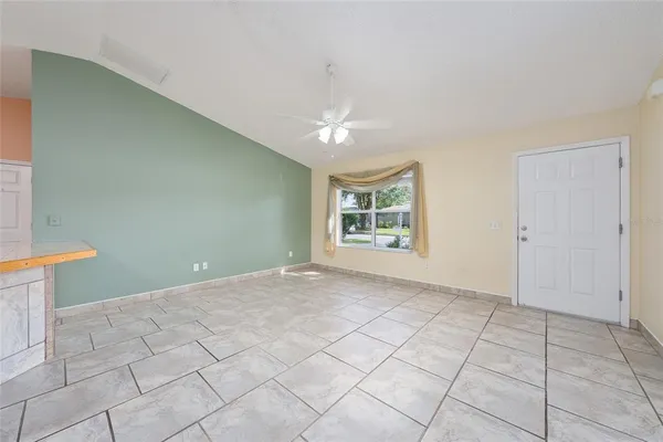 $275,000 | 17870 Southeast 92nd Amory Avenue, The Villages, FL 32162