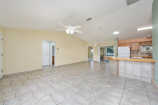 $275,000 | 17870 Southeast 92nd Amory Avenue, The Villages, FL 32162