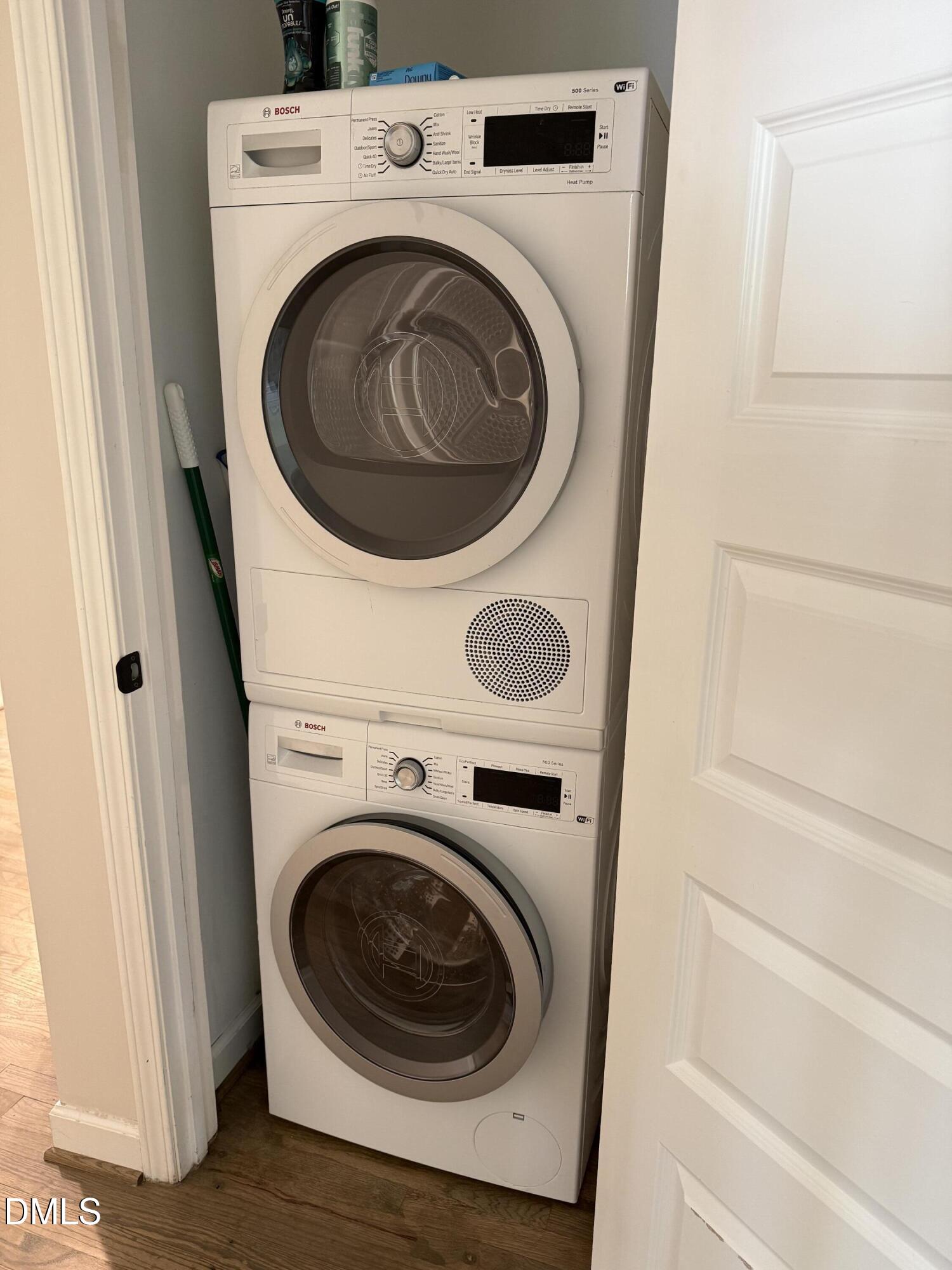 231 Flemington Road Chapel Hill, NC 27517 - Photo 27 of 48 a utility room with dryer and washer