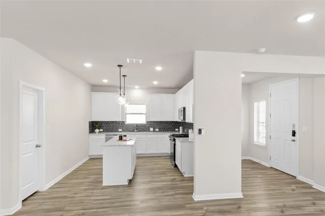 $379,900 | 717 Paddock Lane, Georgetown, TX 78626