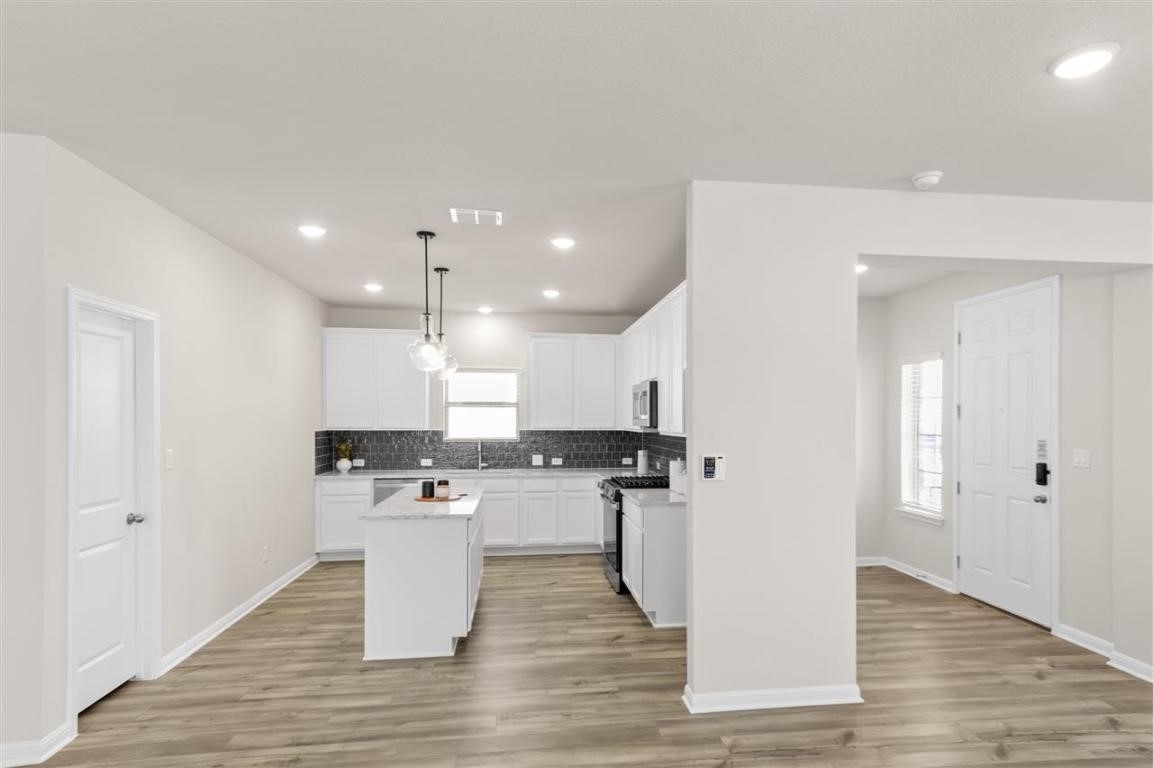 717 Paddock Lane Georgetown, TX 78626 - Photo 16 of 34