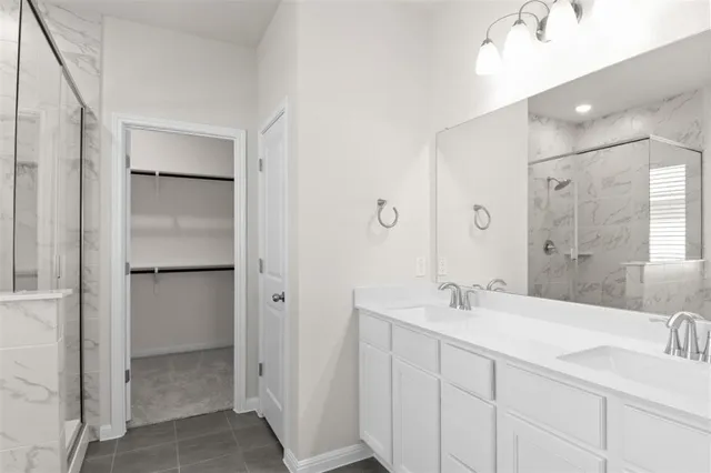 $379,900 | 717 Paddock Lane, Georgetown, TX 78626